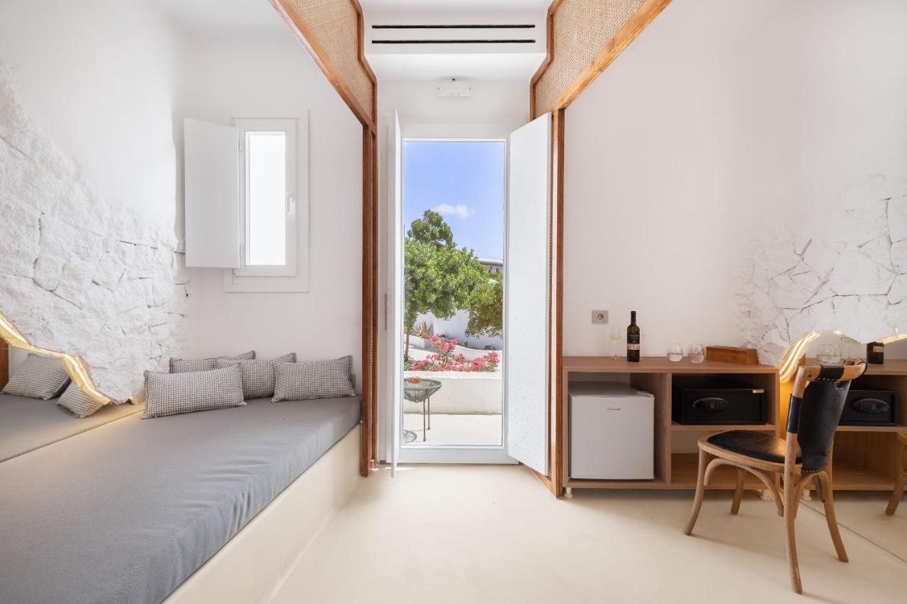 Faos Exclusive Suites Ornos  Exteriör bild