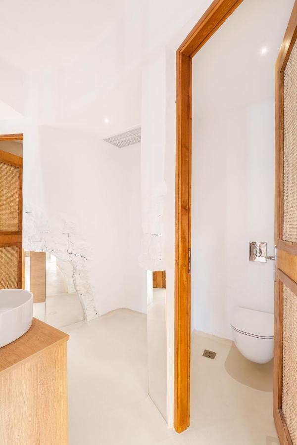 Faos Exclusive Suites Ornos  Exteriör bild