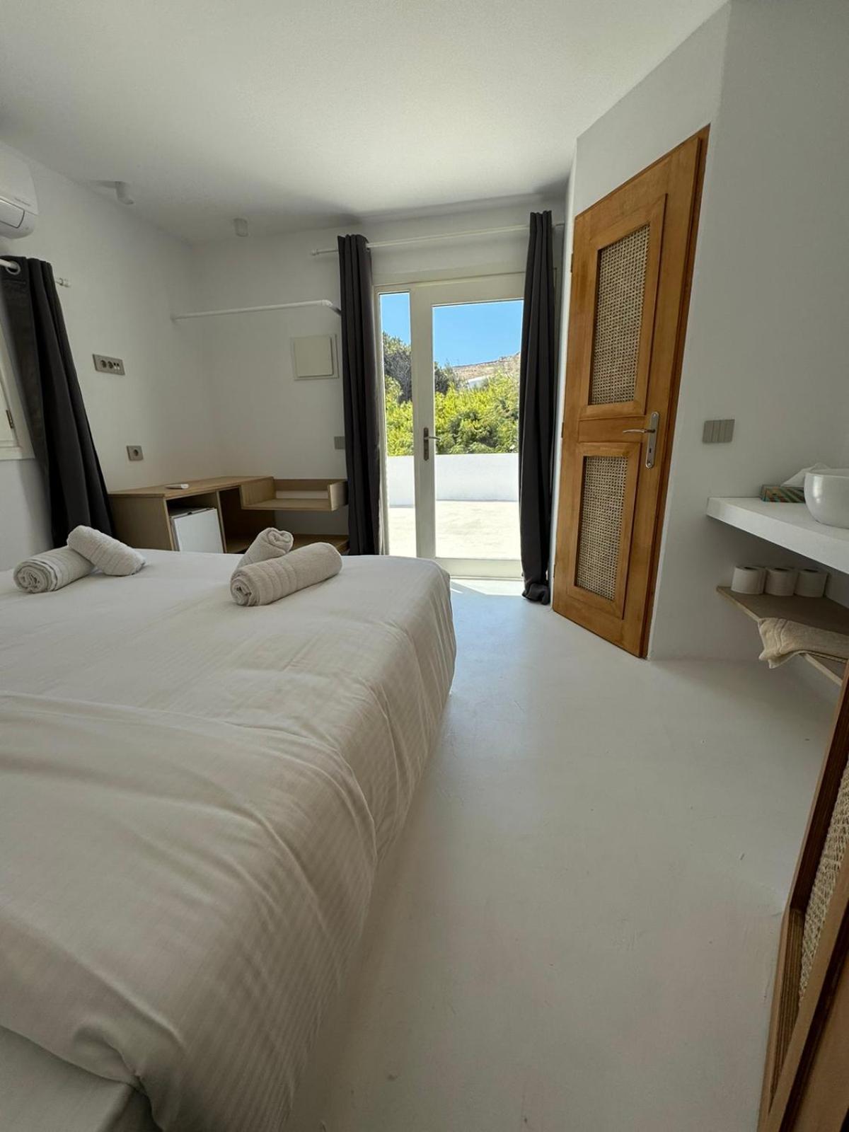 Faos Exclusive Suites Ornos  Exteriör bild